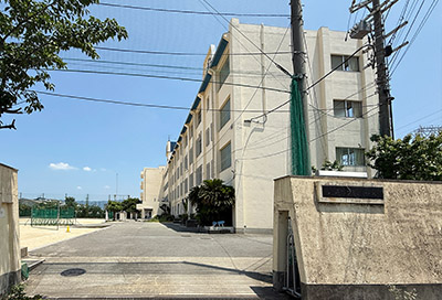 八尾市立亀井中学校