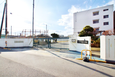 亀井小学校