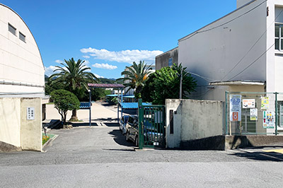 道明寺東小学校