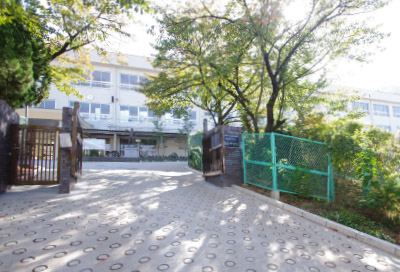 柏原市立国分中学校